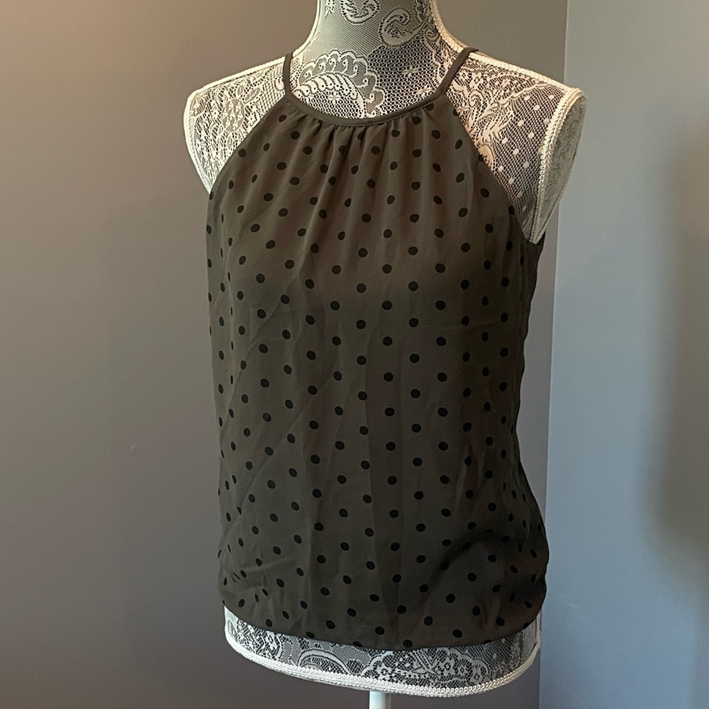 Express Polka Dot She’ll - Picture 4 of 7